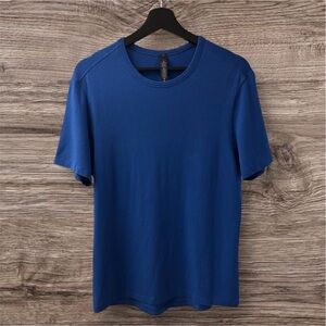 Lululemon 5 Year Basic T  (S)